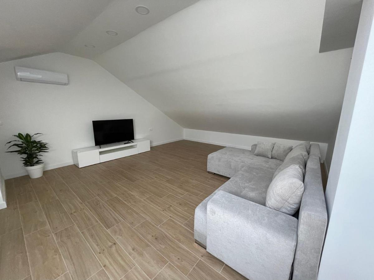 Galeria Apartment Ποντστράνα Εξωτερικό φωτογραφία